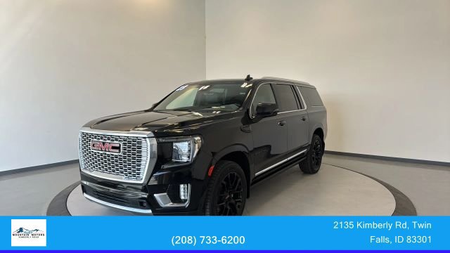 Used 2023 GMC Yukon XL Denali w/ Denali Reserve Package AWD/4WD image 3