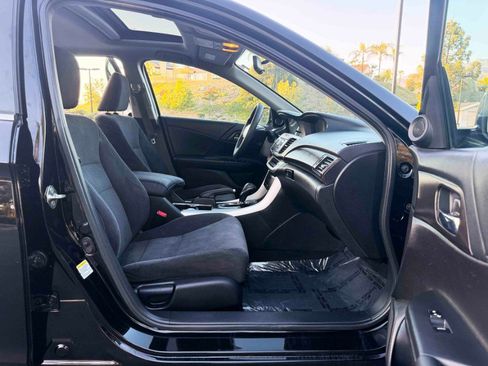 Used 2014 Honda Accord EX image 30