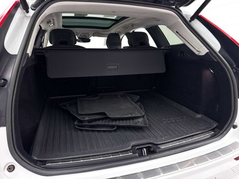 Used 2023 Volvo XC60 B5 Plus w/ Protection Package Premier FWD image 31