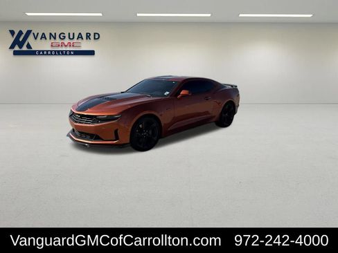Used 2022 Chevrolet Camaro LT RWD image 1