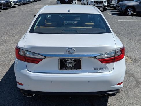 Used 2017 Lexus ES 350 w/ Premium Package FWD image 8