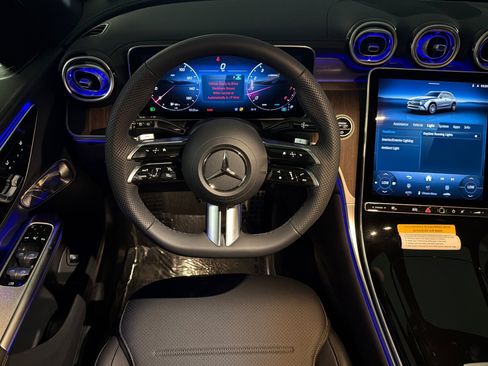 New 2026 Mercedes-Benz GLC 300 image 13