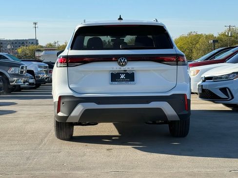 New 2026 Volkswagen Tiguan S FWD image 8
