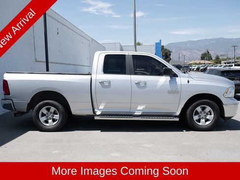 Used 2018 RAM 1500 Classic SLT RWD image 3