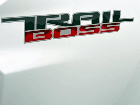 Used 2024 Chevrolet Colorado Trail Boss w/ LPO, Dark Essentials Package image 14