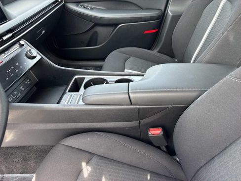 Used 2025 Hyundai Sonata SEL FWD image 21