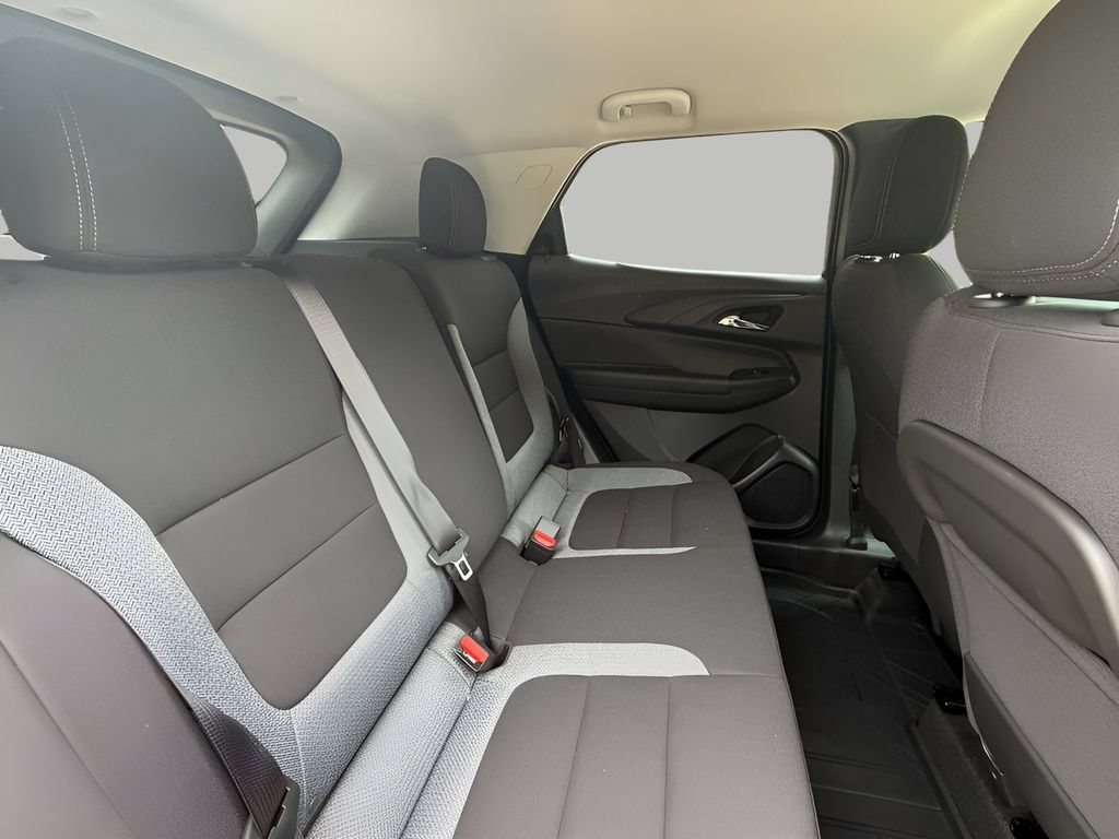 New 2026 Chevrolet TrailBlazer LT w/ Midnight Edition FWD image 7