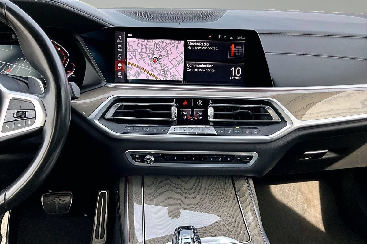 Used 2019 BMW X7 xDrive50i w/ M Sport Package AWD/4WD image 25