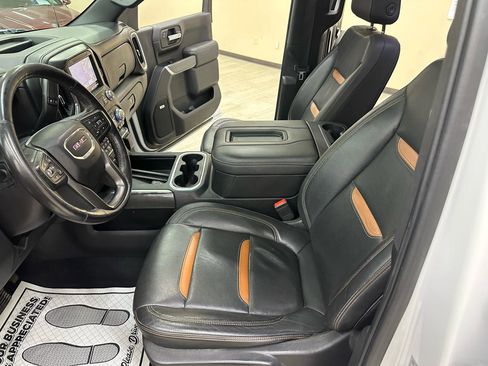 Used 2019 GMC Sierra 1500 AT4 w/ AT4 Premium Package AWD/4WD image 22