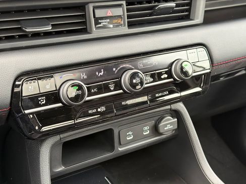 New 2026 Honda Pilot Black Edition image 30