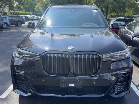 Used 2021 BMW X7 xDrive40i w/ M Sport Package AWD/4WD image 13
