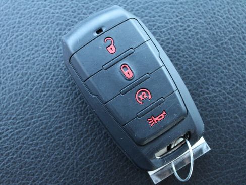 Used 2022 RAM 1500 Big Horn image 27