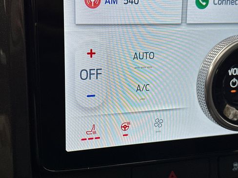 Used 2023 Ford Expedition Limited image 30