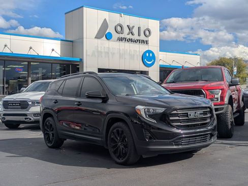 Used 2020 GMC Terrain SLT w/ Preferred Package image 1