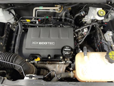Used 2020 Chevrolet Trax LS w/ LPO, Cargo Package FWD image 30