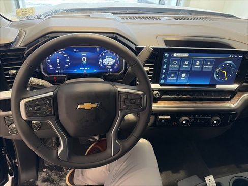 New 2026 Chevrolet Silverado 1500 LT image 14