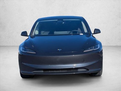 Used 2025 Tesla Model 3 Long Range image 2