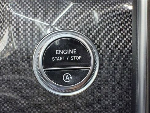 Used 2023 Mercedes-Benz C 300 Sedan image 25