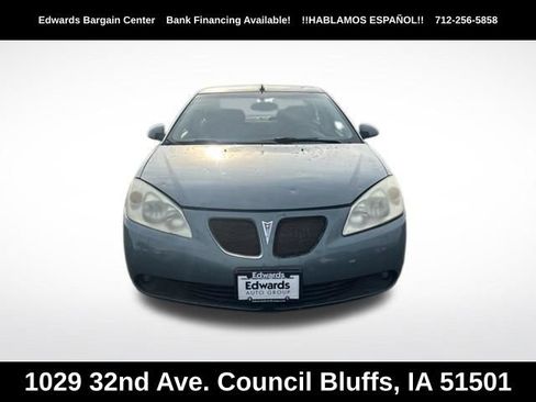 Used 2009 Pontiac G6 Sedan w/ Sport Package 2 FWD image 2
