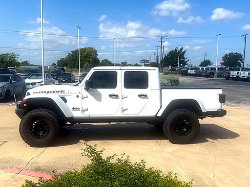 Used 2024 Jeep Gladiator Mojave AWD/4WD image 5
