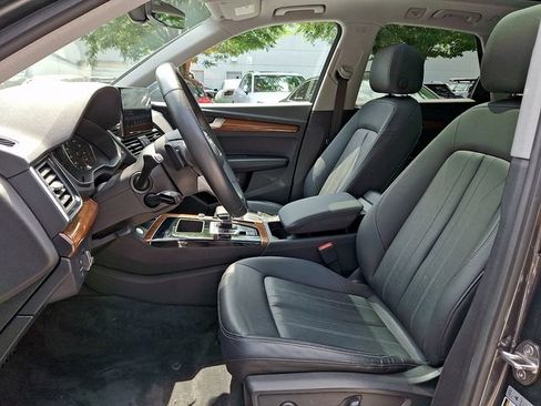 Used 2023 Audi Q5 2.0T Premium w/ Convenience Package AWD/4WD image 13