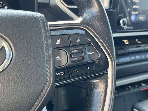 Used 2023 Toyota Tundra SR5 w/ SR5 Convenience Package AWD/4WD image 22