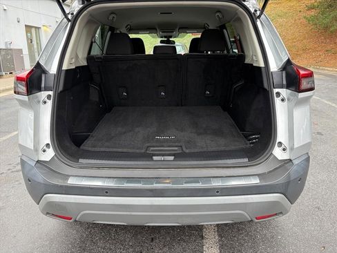 Certified 2022 Nissan Rogue SV image 26