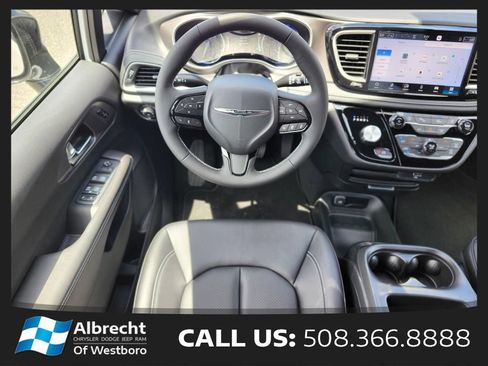 New 2026 Chrysler Pacifica Select w/ S Appearance Package AWD/4WD image 13