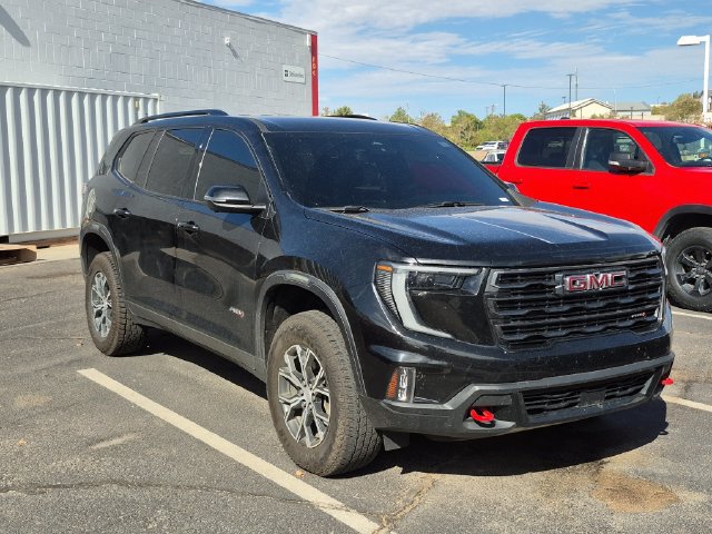 Used 2024 GMC Acadia AT4 w/ Luxury Package AWD/4WD image 8