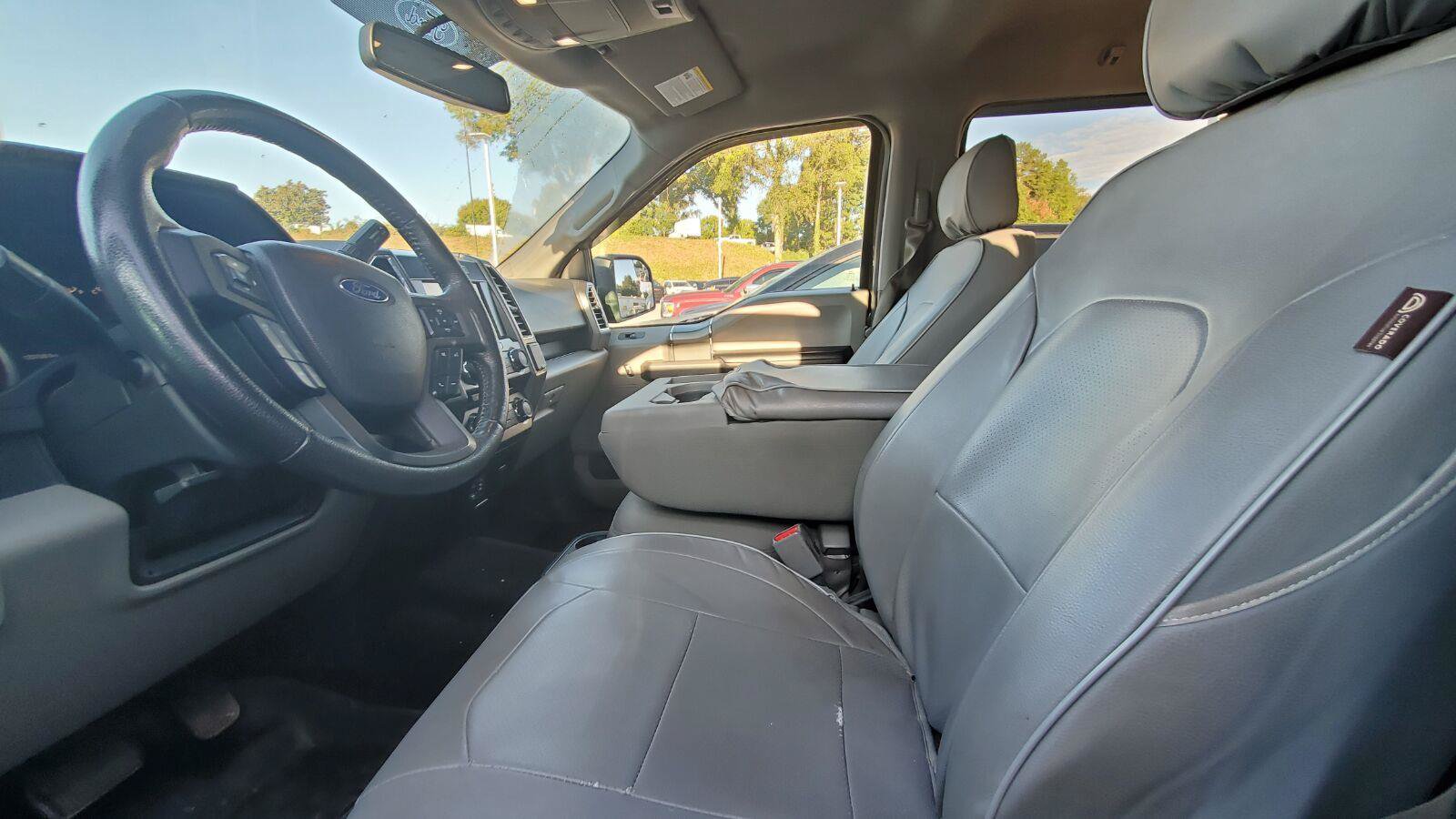 Used 2015 Ford F150 XLT w/ Equipment Group 302A Luxury AWD/4WD image 3