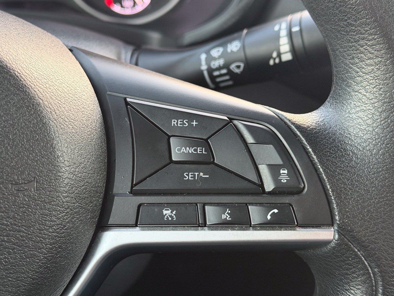 Certified 2025 Nissan Sentra SV FWD image 17