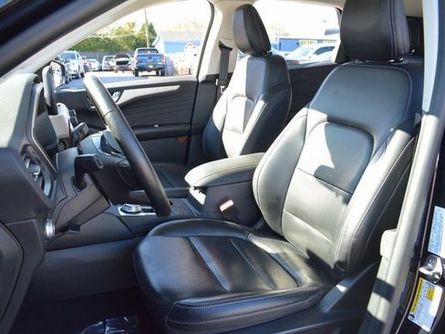 Used 2021 Ford Escape SEL image 17