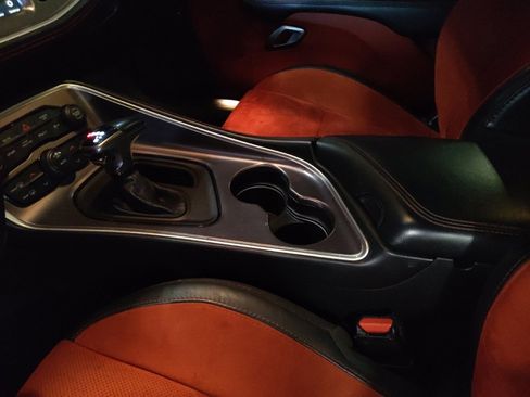 Used 2021 Dodge Challenger GT w/ Plus Package image 26