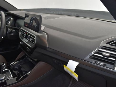 New 2025 BMW X4 xDrive30i image 23