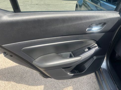 Used 2020 Nissan Altima 2.5 SV FWD image 12