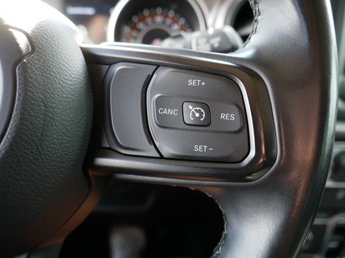 Used 2021 Jeep Wrangler Unlimited Sport AWD/4WD image 29