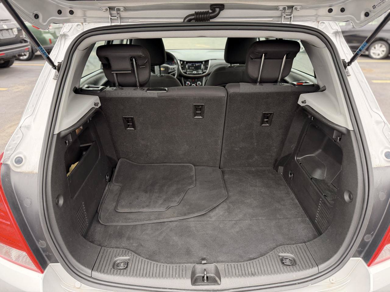 Used 2019 Chevrolet Trax LS FWD image 38
