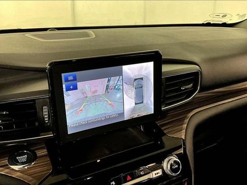 Used 2022 Ford Explorer Limited w/ Equipment Group 301A image 21