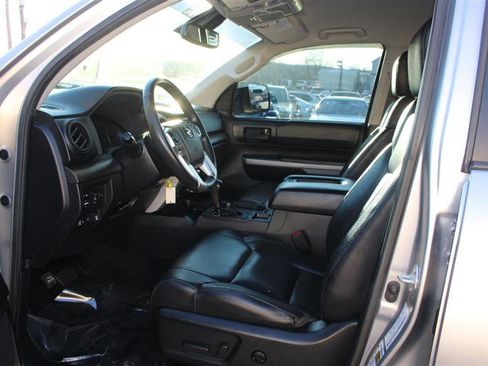Used 2021 Toyota Tundra SR5 image 9