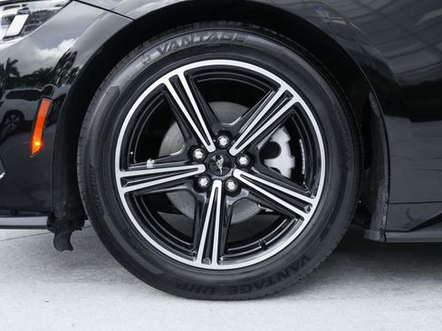 Used 2024 Ford Mustang Premium image 29