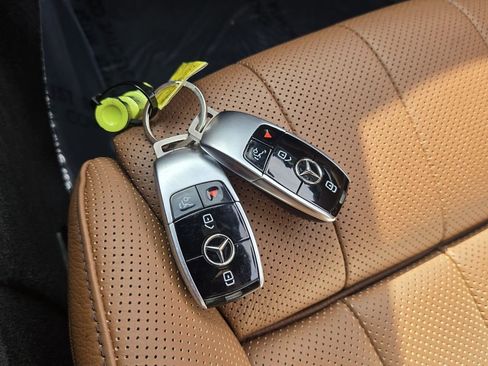 Used 2023 Mercedes-Benz E 450 Cabriolet image 17