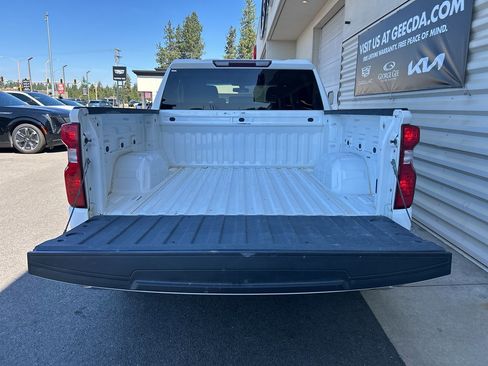 Used 2021 Chevrolet Silverado 1500 LT image 14