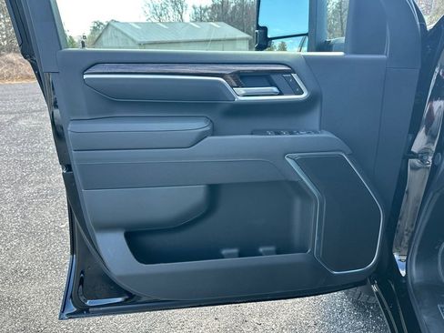 New 2026 GMC Sierra 3500 SLE w/ SLE Convenience Package AWD/4WD image 11