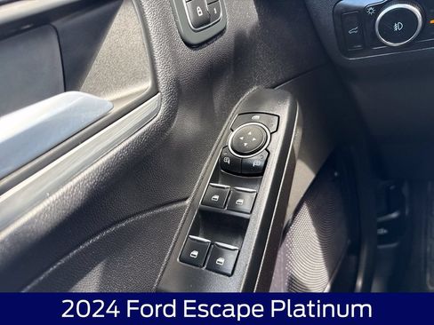 Used 2024 Ford Escape Platinum AWD/4WD image 27