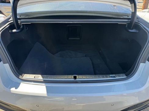 Used 2020 BMW 740i xDrive w/ M Sport Package AWD/4WD image 9
