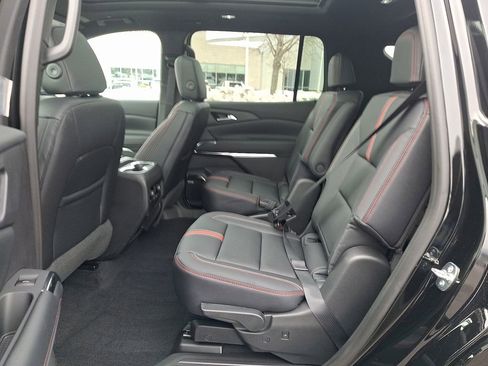 New 2026 Chevrolet Traverse RS image 5