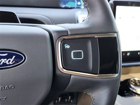 New 2025 Ford Expedition Max Active image 30