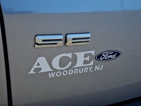 Certified 2022 Ford Escape SE w/ SE Sport Appearance Package AWD/4WD image 29