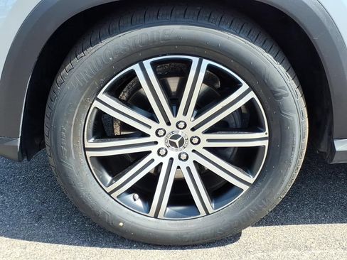Certified 2025 Mercedes-Benz GLE 350 4MATIC image 10