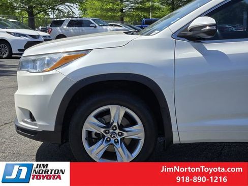 Used 2016 Toyota Highlander Limited Platinum image 9